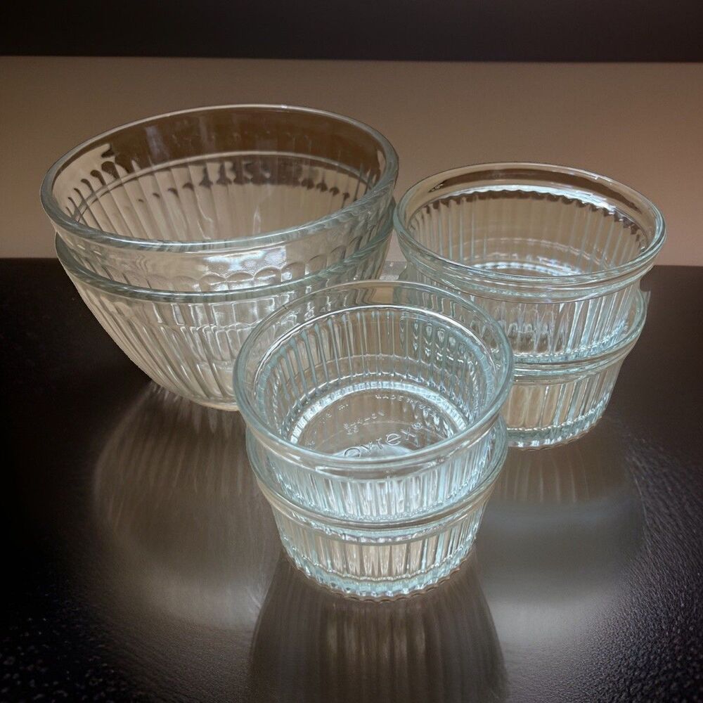 Set of 6 Pyrex Ribbed Bowls 3 cup, 7 oz, 4 oz - 2 each Vintage
